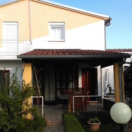 Gracijela Apartment *